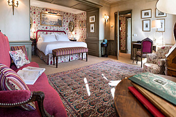 La Bastide de Gordes Hotel & Spa, Gordes double bedroom