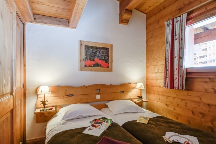 1 bed apartments - Les Alpages de Chantel Premium, Arc 1800 twin bedroom
