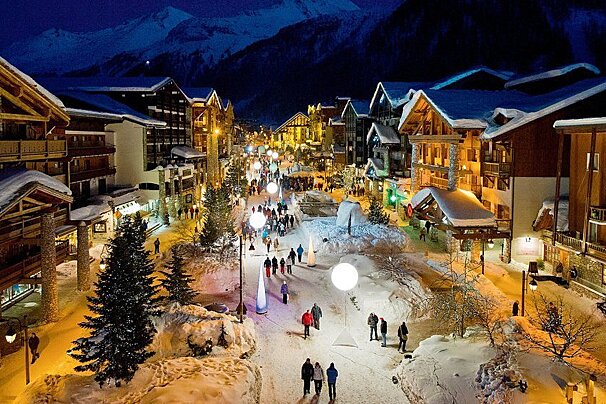 Underground Cafe, Val d'Isere exterior