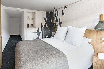 White 1921 Courchevel, Courchevel 1850 double bedroom