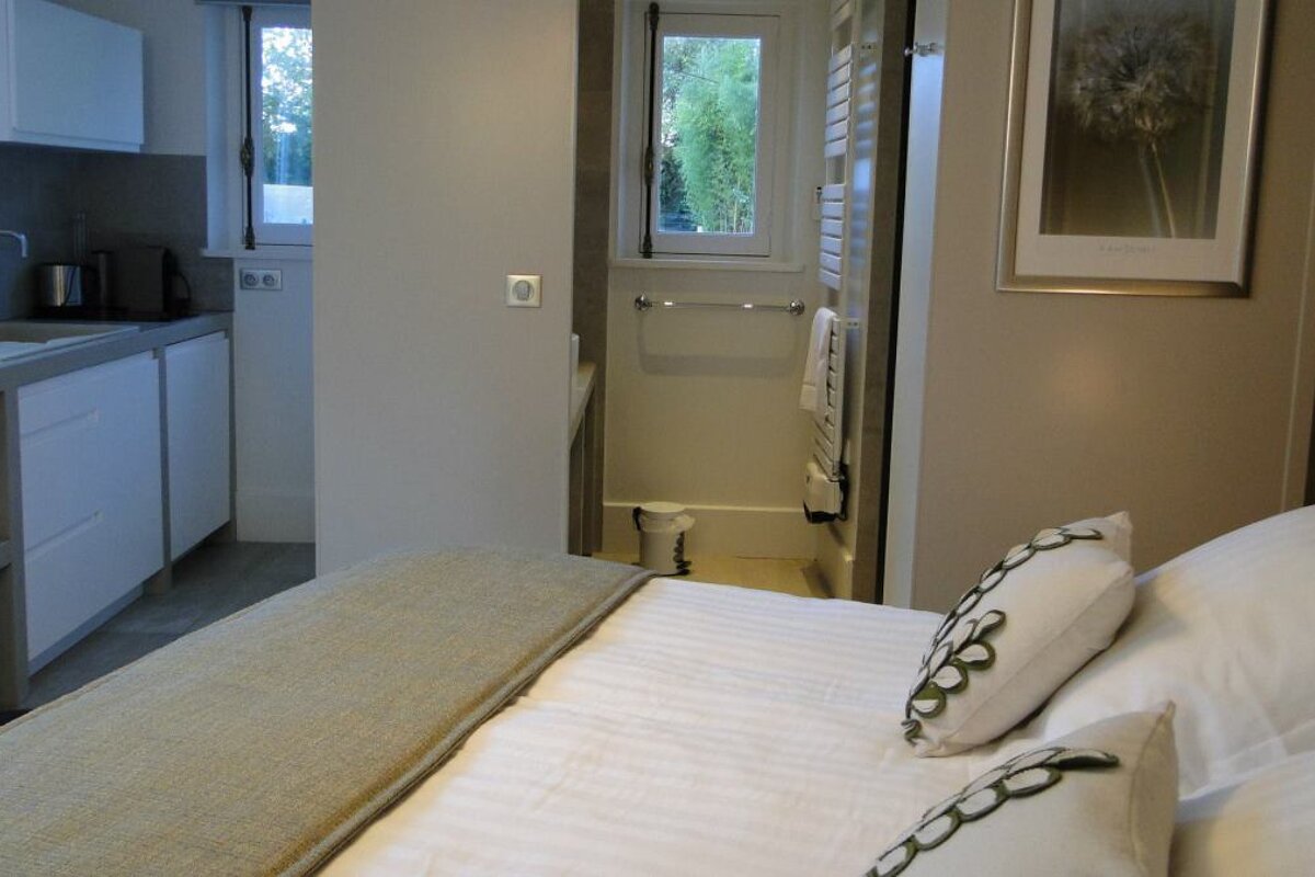 Chateau de Courtebotte, Saint Jean de Blaignac double bedroom