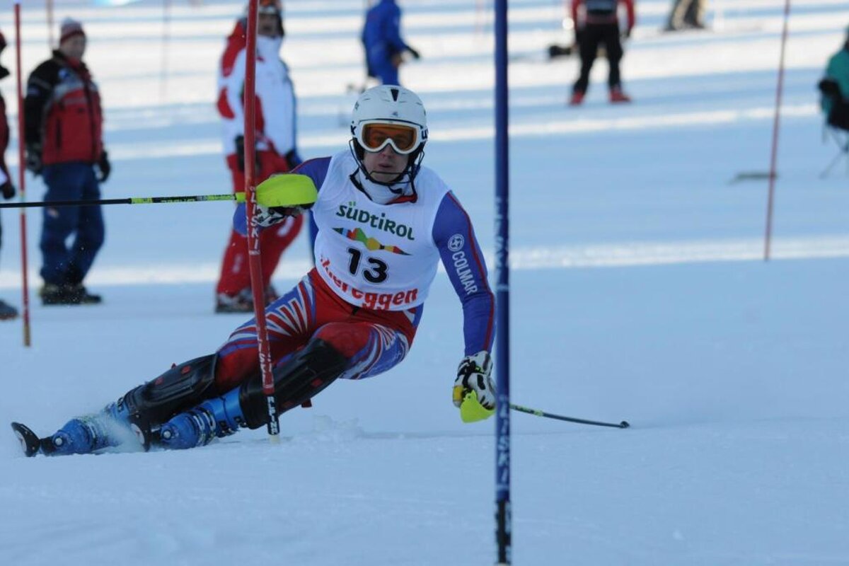 a male ski racer