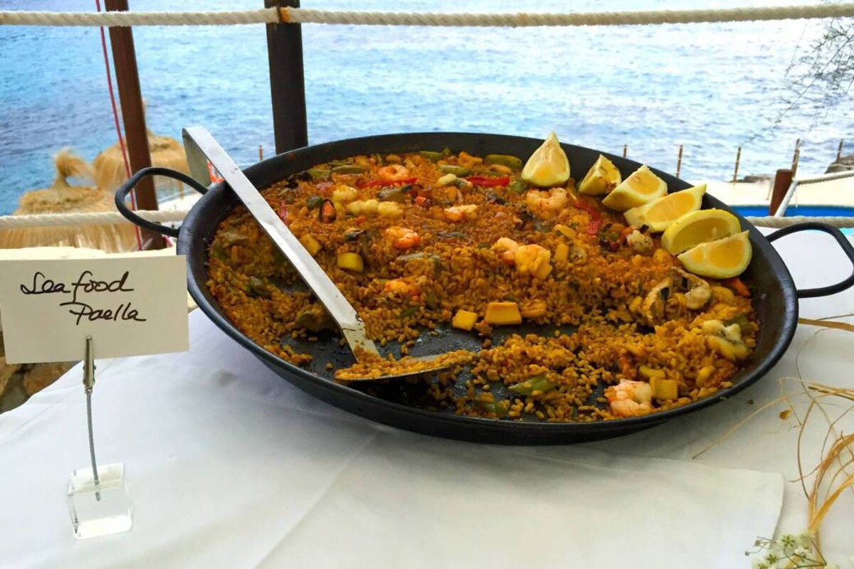 Gran Folies Beach Club, Cala Llamp restaurant