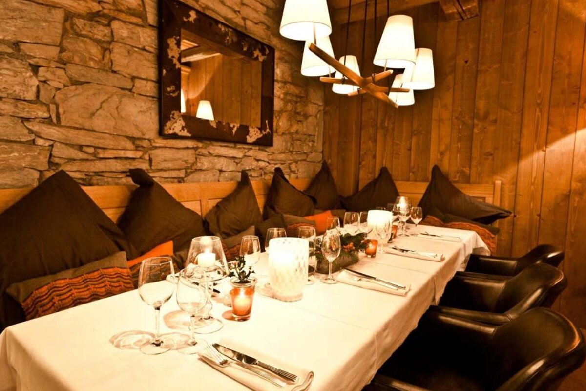 Le Blizzard Restaurant, Val d'Isere interior
