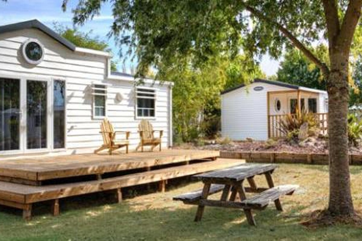 Le Village Western Campsite, Moblie Homes