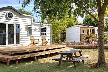 Le Village Western Campsite, Moblie Homes