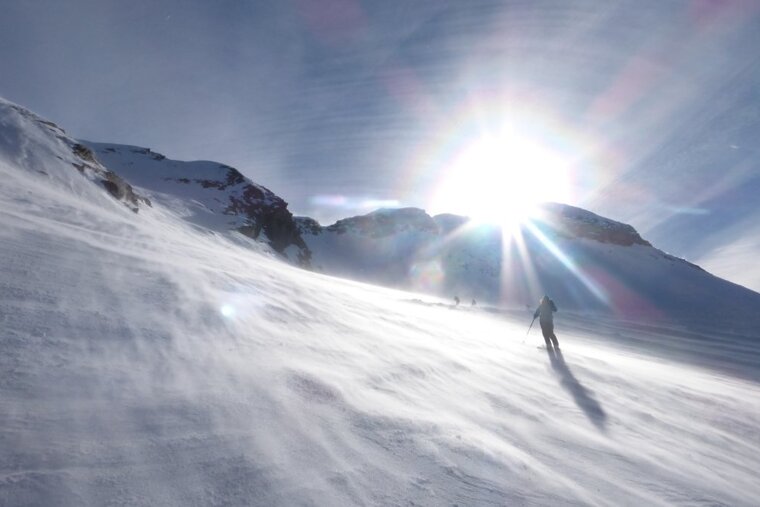 halo lights over the pistes