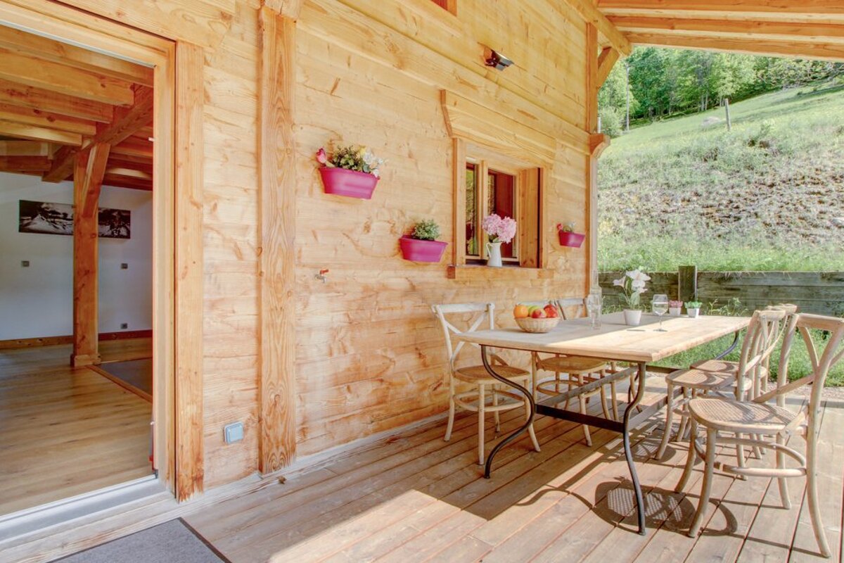 Quatre Saison Chalet, Morzine terrace