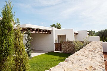 Safragell Ibiza Suites Hotel, Central Ibiza exterior