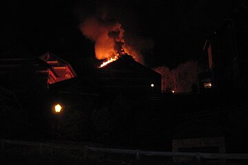 an apartment block on fire in meribel