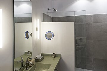 Palau Sa Font Boutique Hotel, Palma bathroom