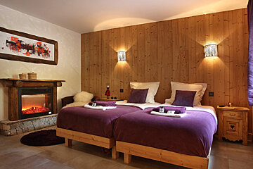 Purple Chalet, Les Menuires twin bedroom