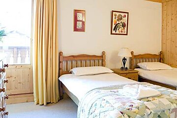 Santons 9 Apartment, Val d'Isere centre twin room