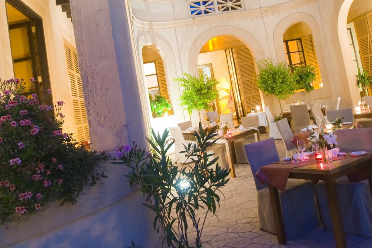 Gaudi Restaurant, Arta restaurant terrasse