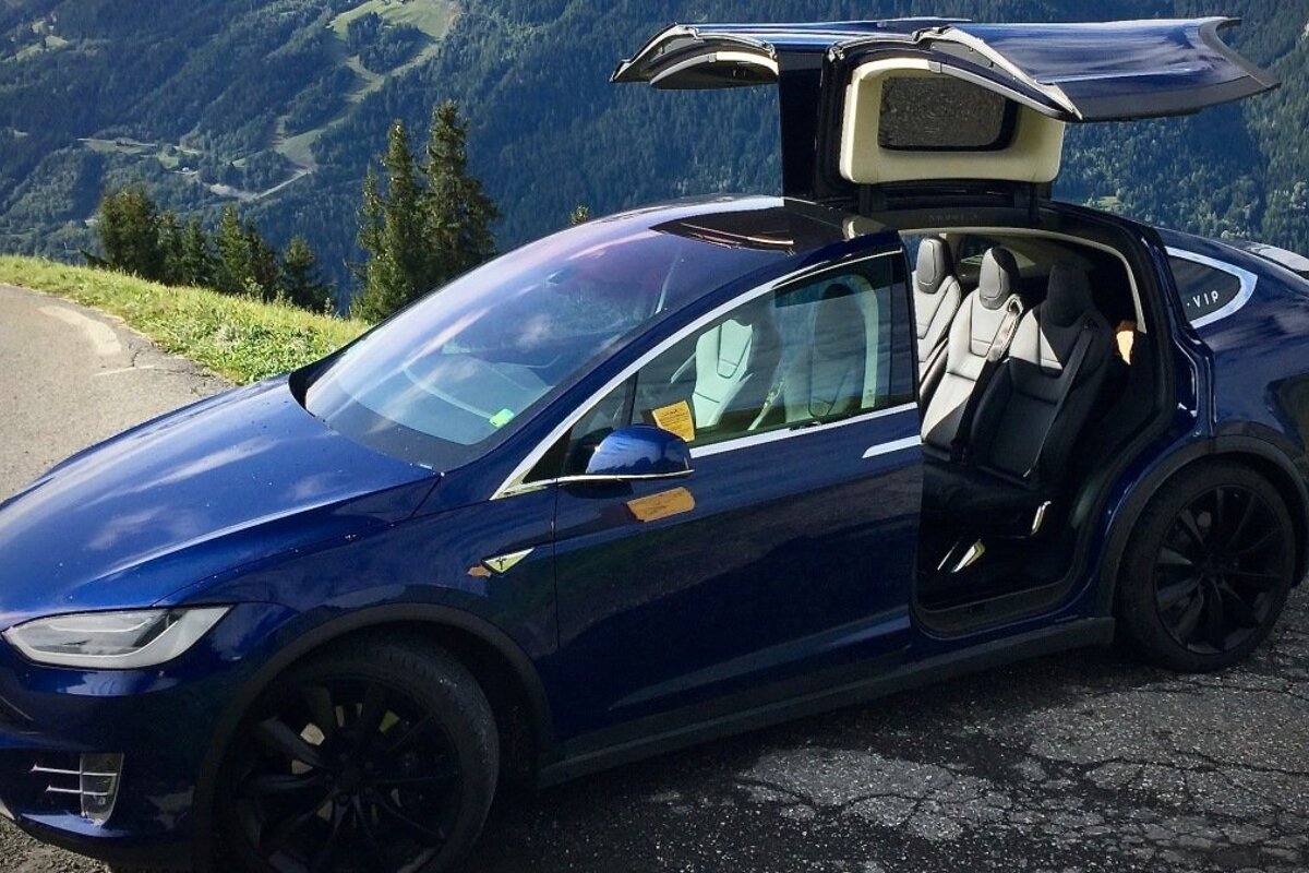 a car with gull wing doors