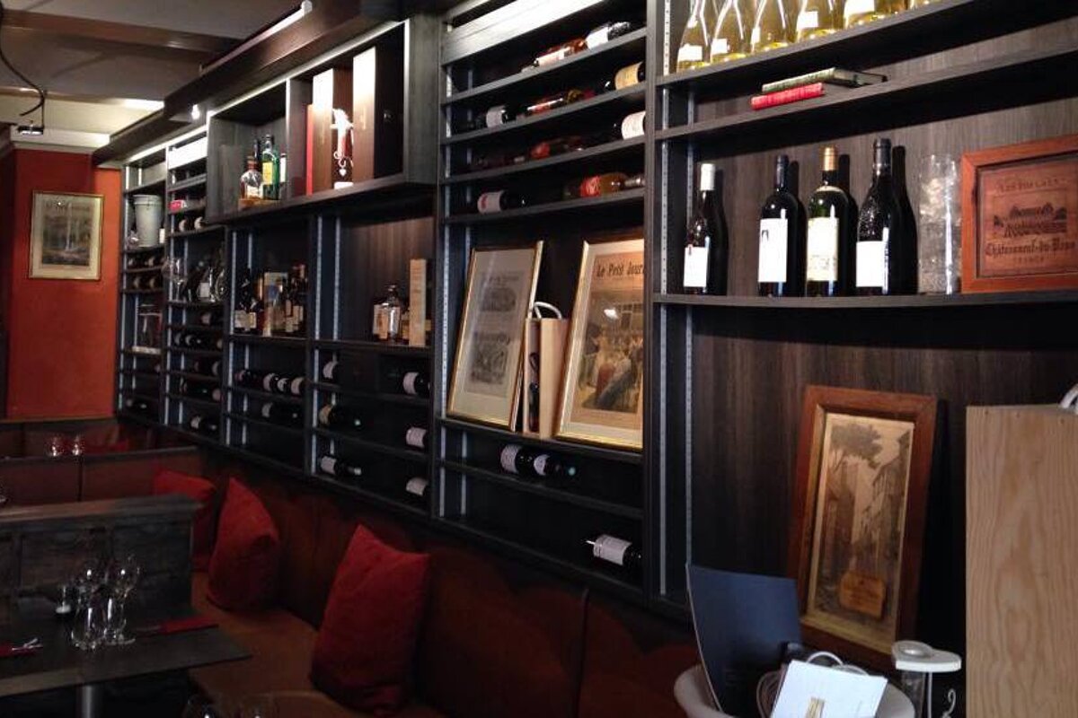 Le Vieux Bistrot, Lagnes interior