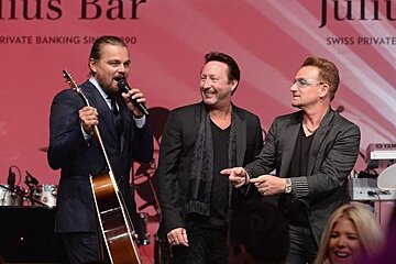 leonardo dicaprio & u2 at a charity gala in st tropez