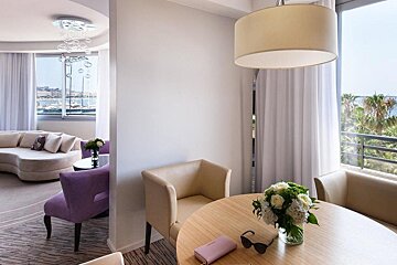 a picture of a hotel suite at Blu 1835 Hotel & Thalasso, Cannes