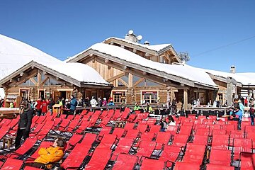 Chalet de la Toura Restaurant, Les Deux Alpes restaurant terrasse