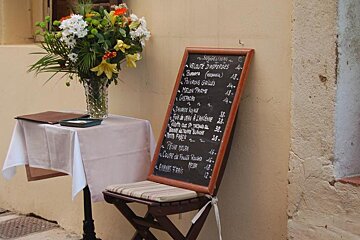 L'Aventure, Saint Tropez exterior