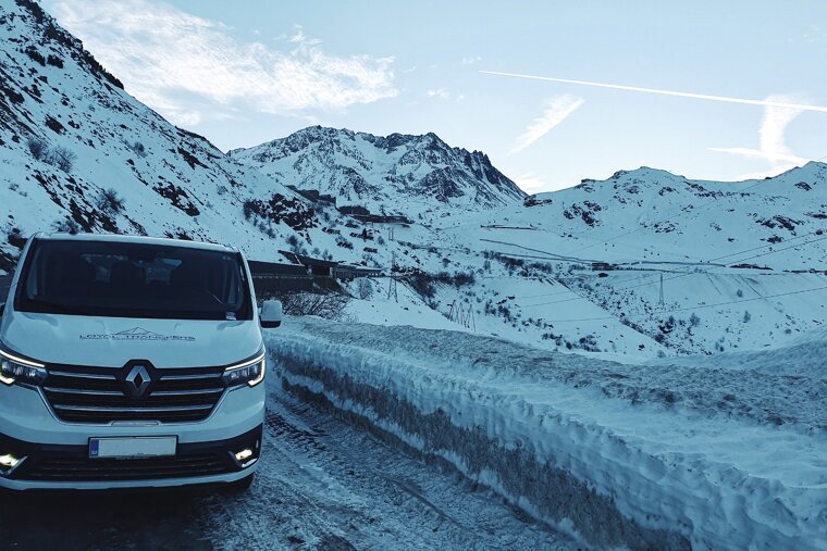 Loyal Transfers Private Airport Transfers, Morzine