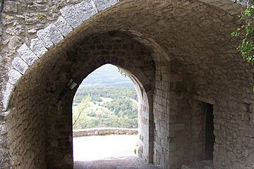 stone arches in bargeme