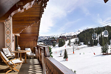 D'Exception 6th Floor Apartment, Courchevel 1850 balcony