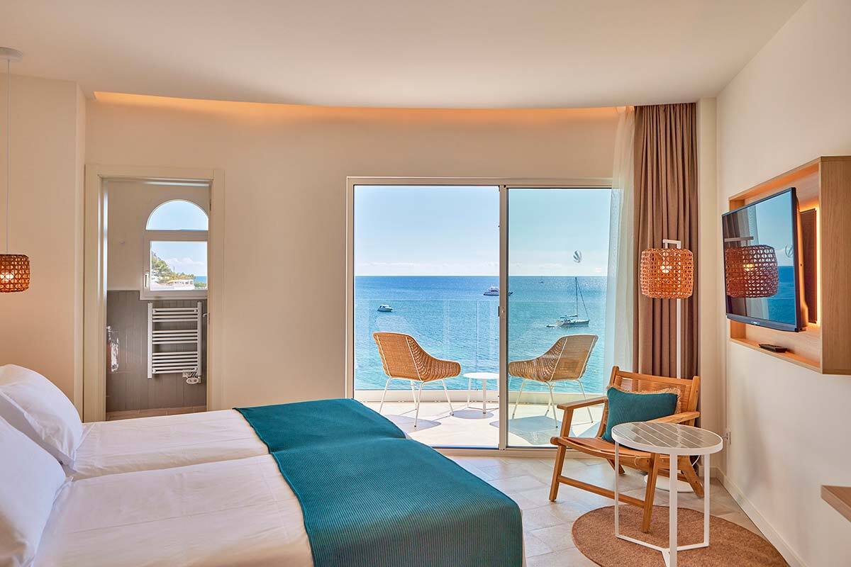 The Universal Aparthotel Don Camilo Hotel Room