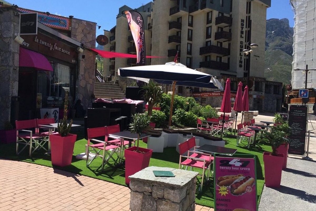 247 Bar, Tignes Val Claret interior