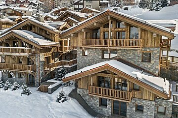 Chalets in Val Thorens exterior