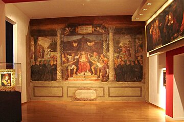 Biblioteca and Pinacoteca Ambrosiana (Ambrosian Library and Art Gallery)