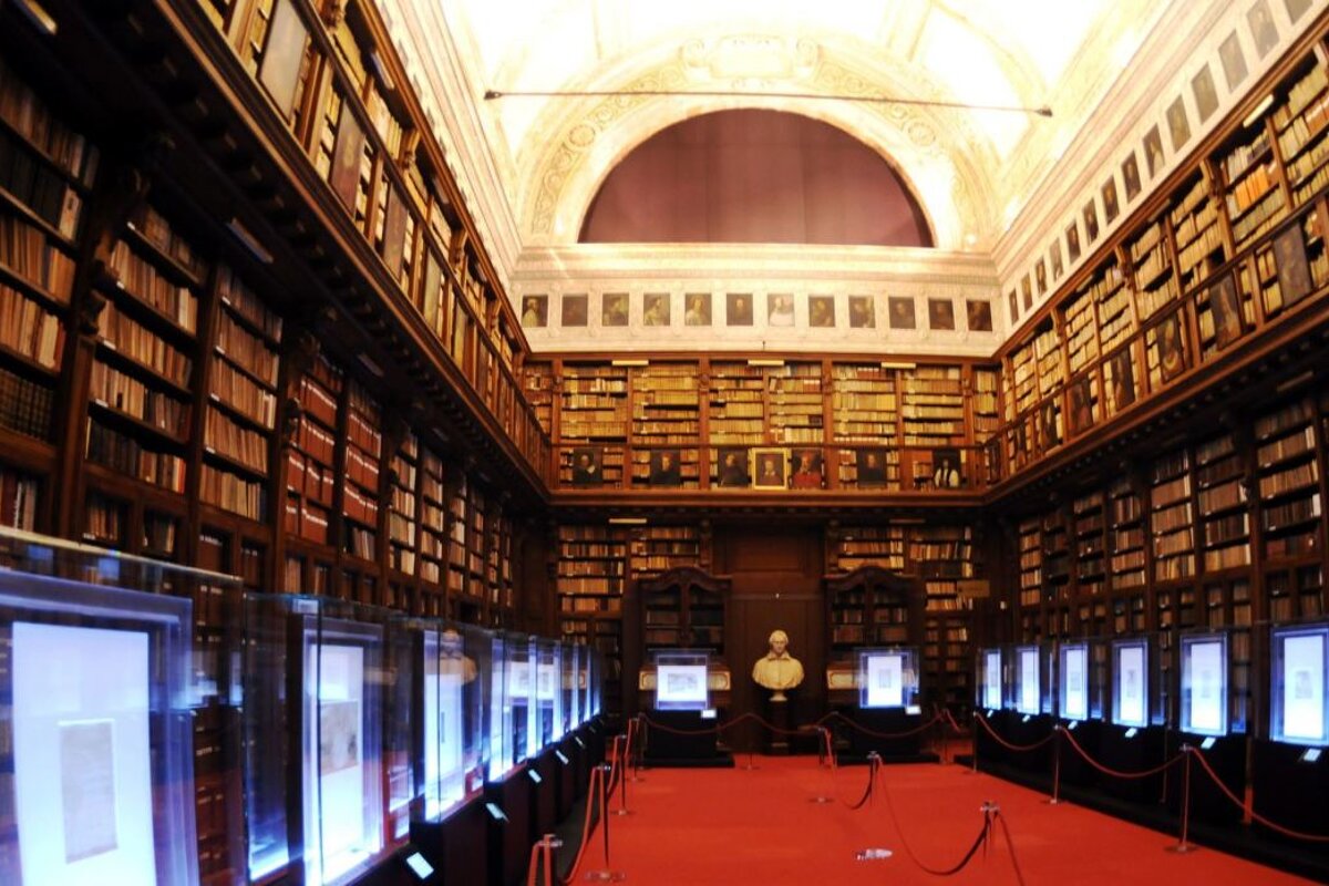 Biblioteca and Pinacoteca Ambrosiana (Ambrosian Library and Art Gallery)