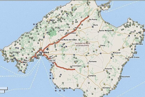 a map of Mallorca with geocaching spots on it