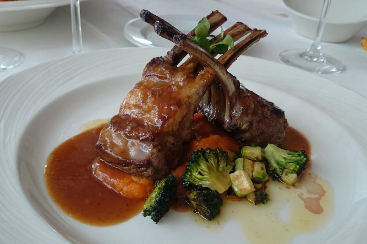 La Terraza Restaurant, Alcanada style of cuisine
