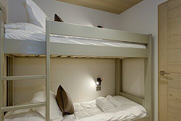 Le C - Apartment 08, Courchevel Moriond 1650 bunk room