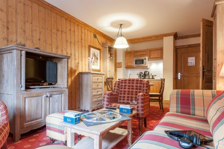 Studios - Premium Residence, Arc 1950 Village living room