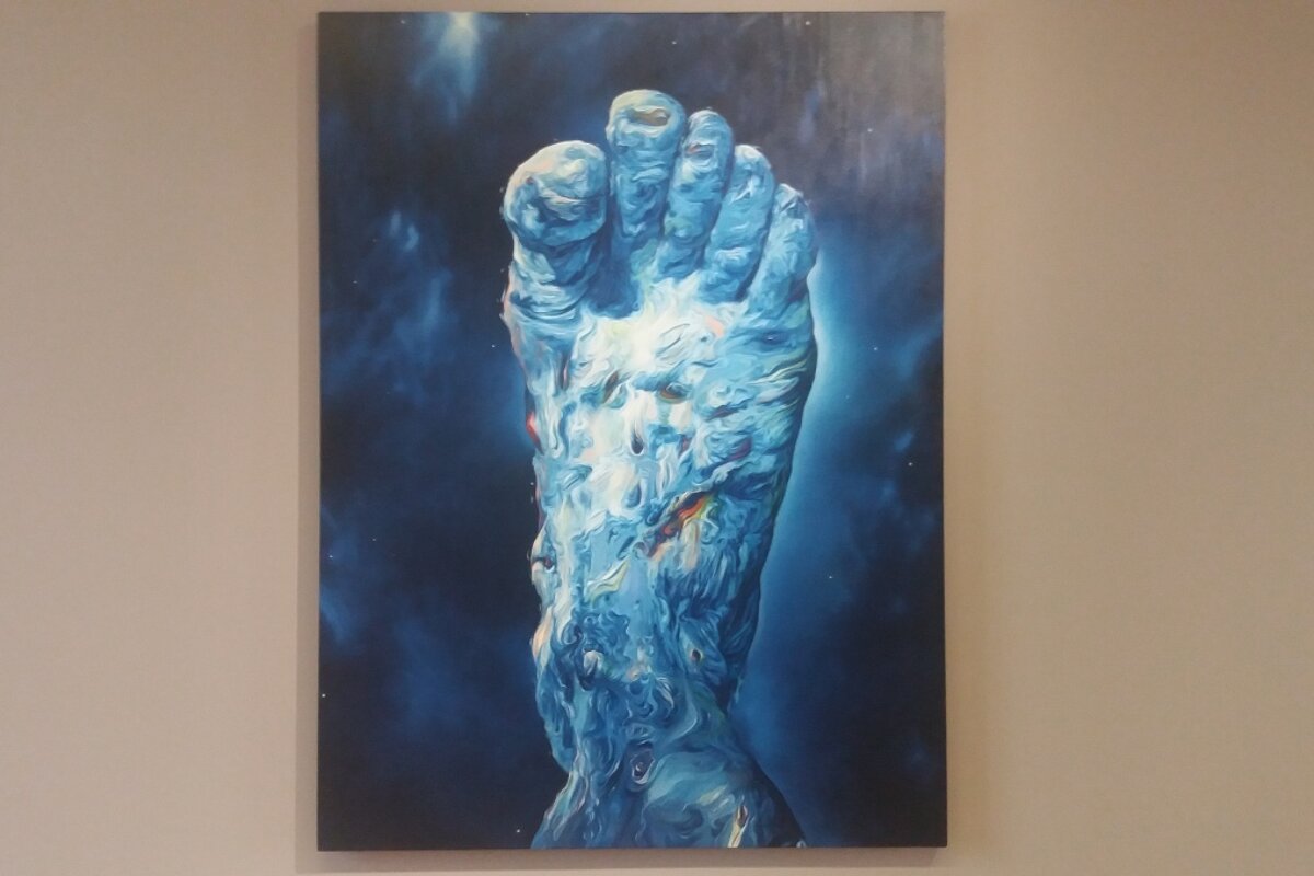 an artists drawing of a foot
