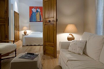 a picture of a hotel suite at Benvengudo Hotel, Les Baux de Provence