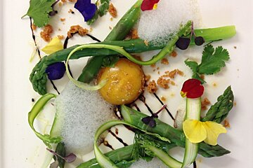 Benvengudo Restaurant, Les Baux style of cuisine