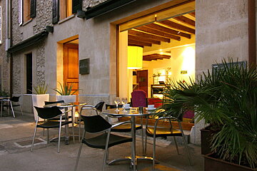 Desbrull Hotel, Pollensa terrace
