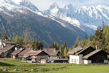 a mountain village in chamonix