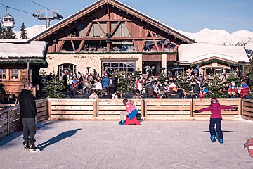 Le Chalet des Pierres Restaurant, Courchevel Valley exterior