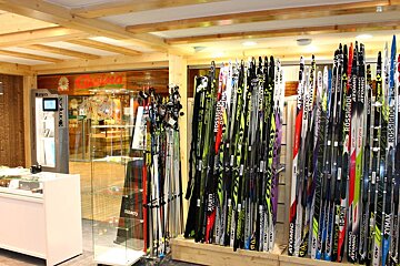 Ravanel & Co - Ski Hire, Chamonix Main Town shop interior