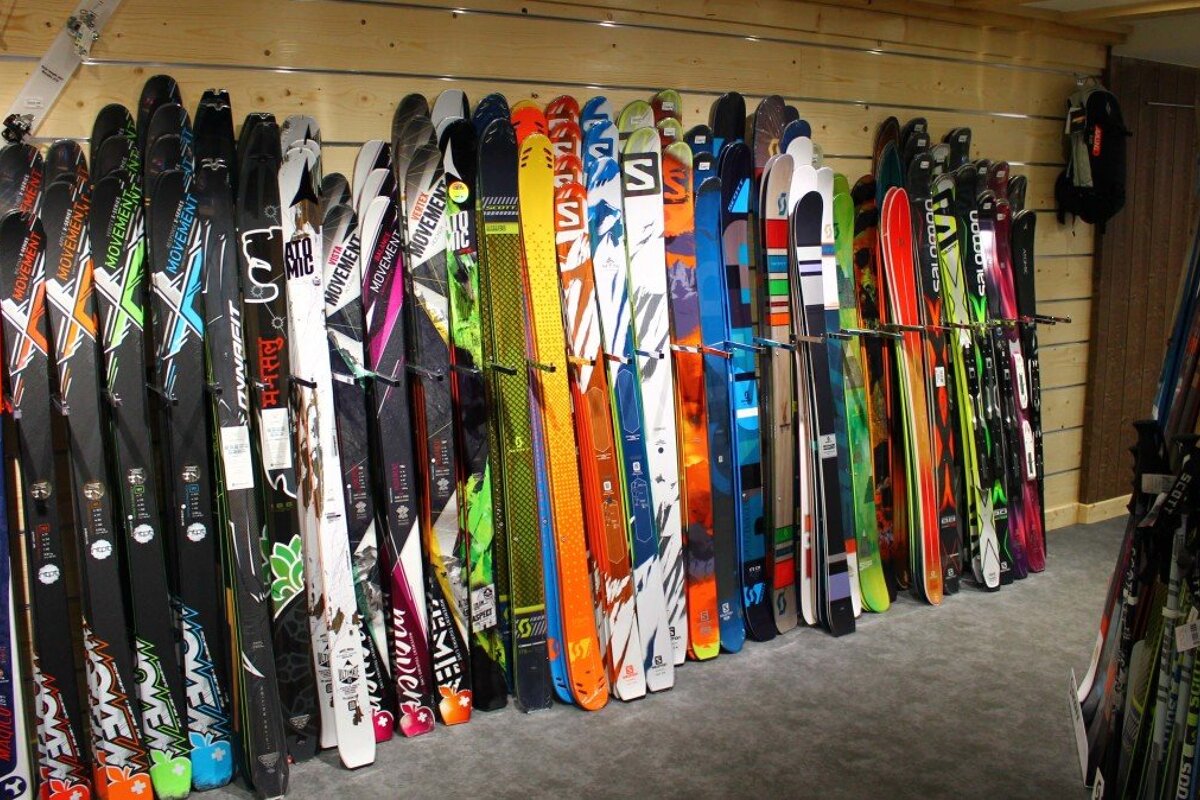 Ravanel & Co - Ski Hire, Chamonix Main Town shop interior