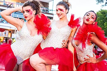 Red Closing Party at Nikki Beach