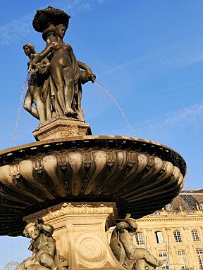 three graces fountain in place de la bourse bordeaux