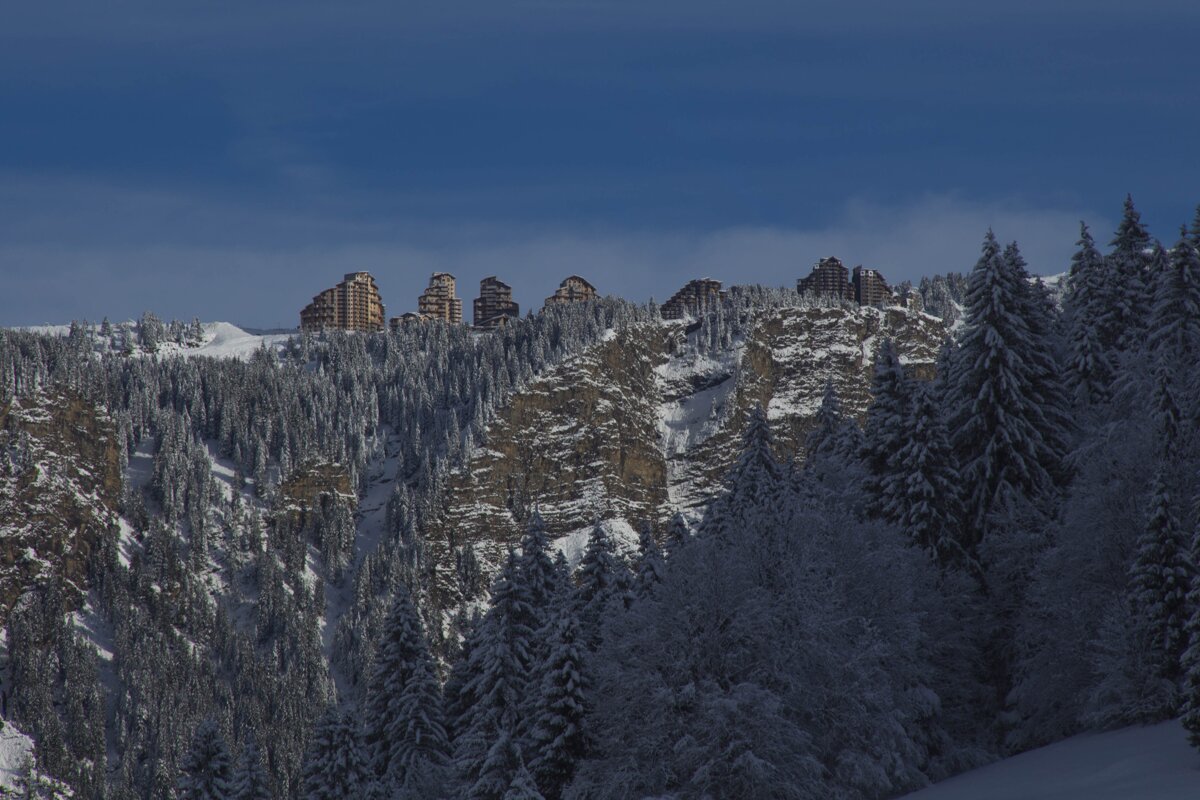 Avoriaz on the Prodains Cliffs