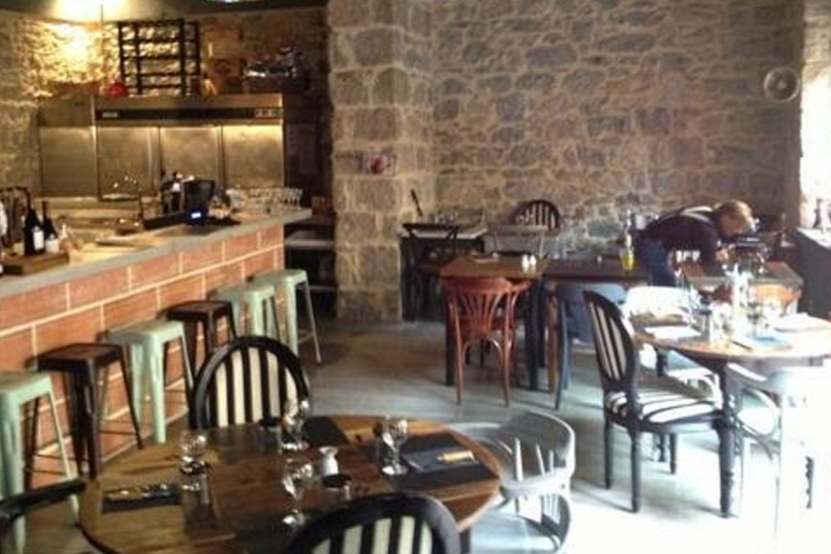 A Boire A Manger Restaurant, Menton interior