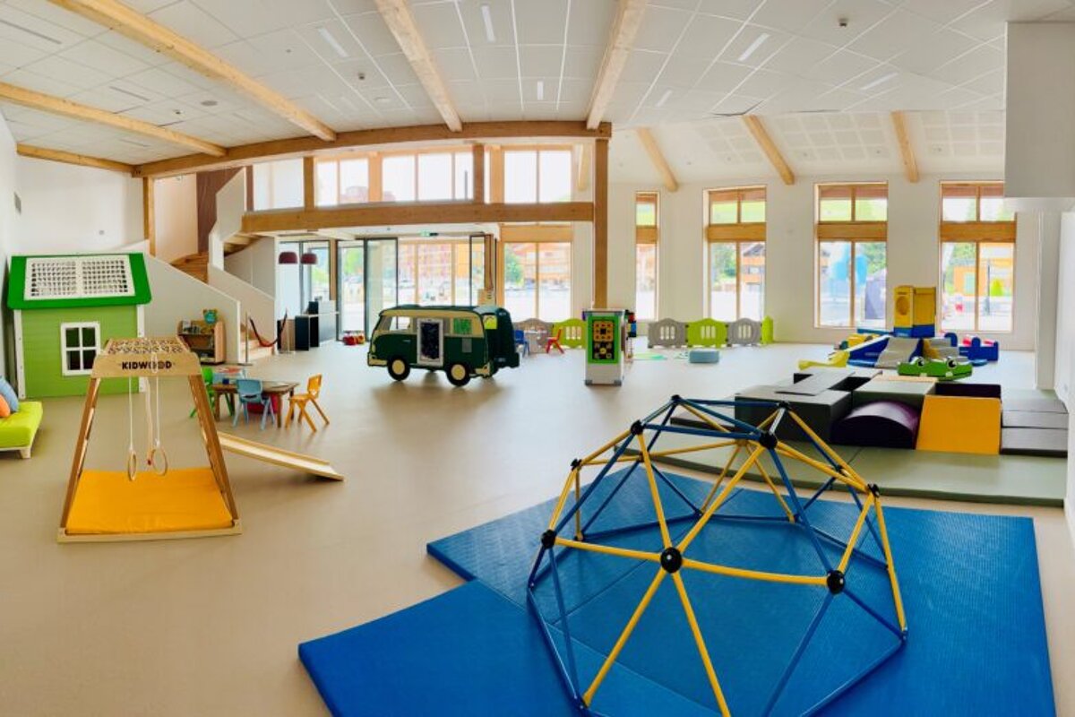 Emparis room, Agor Alp