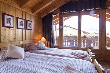 Pipeau 208 Duplex Apartment, Verbier Centre double bedroom